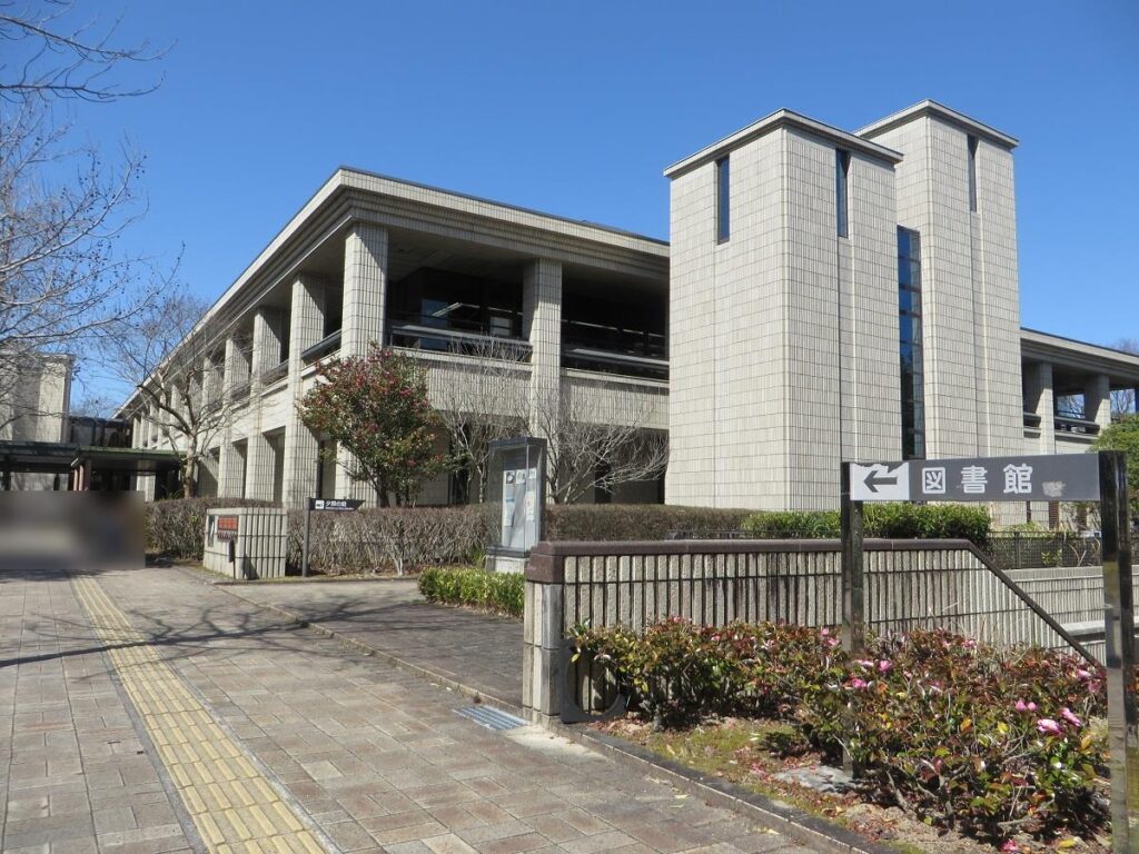 滋賀県立図書館の建物