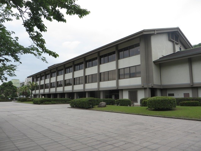 鹿児島県立図書館